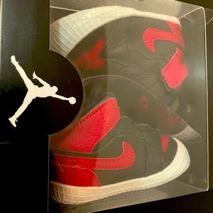 Jordan 1 crib bootie size3c BlackVarsity Red-White